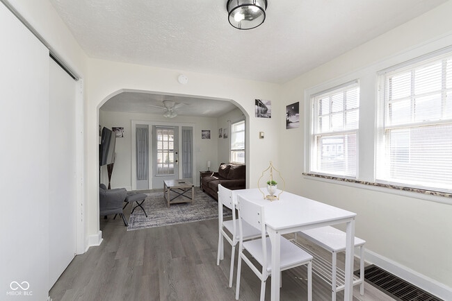 Building Photo - 5348 Winthrop Ave