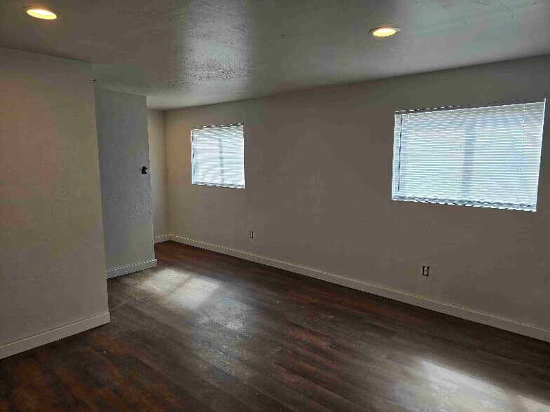 Building Photo - 673 Whittle Ln