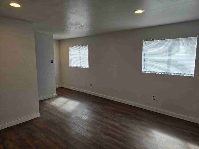 Building Photo - 673 Whittle Ln