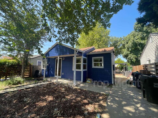 Building Photo - 4000 36th St