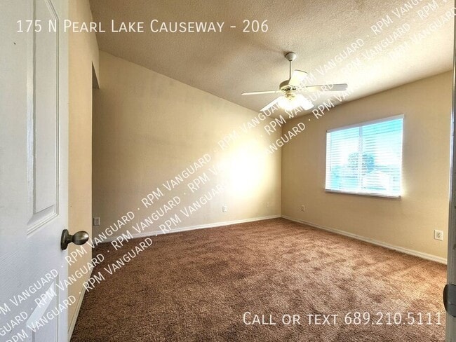 Building Photo - 175 N Pearl Lake Causeway