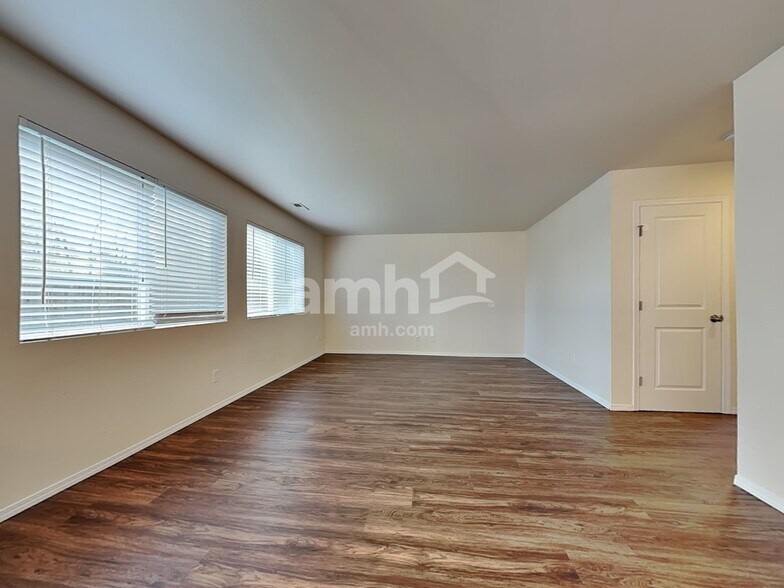 Building Photo - 20113 47th Ave Ct E