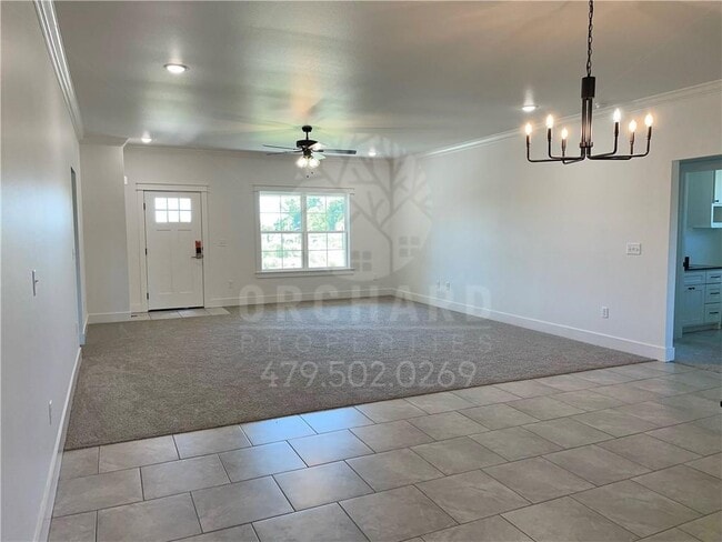 Building Photo - 1801 E Hudson Dr