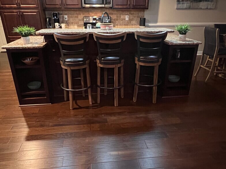 Building Photo - 4875 Ken Miles Dr