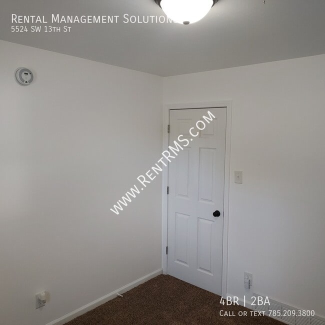 Building Photo - 5524 SW 13th St
