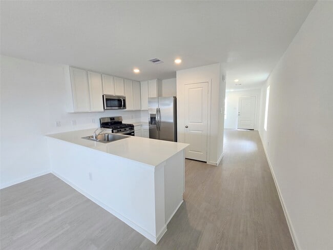 Building Photo - 28722 Texas Sparrow Ln