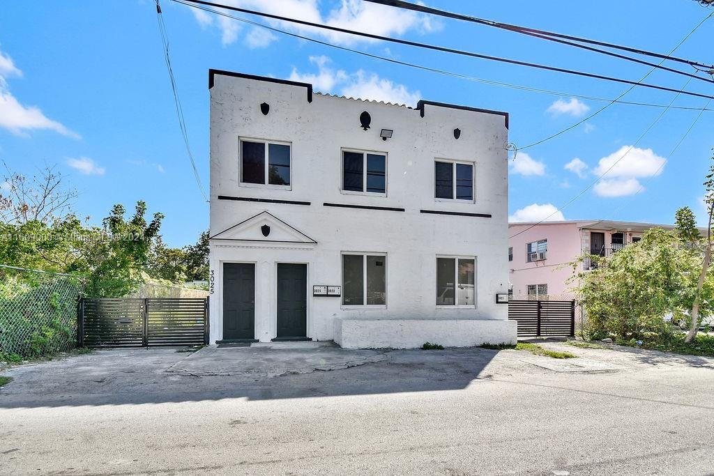 Building Photo - 3025 NW 8th Ave