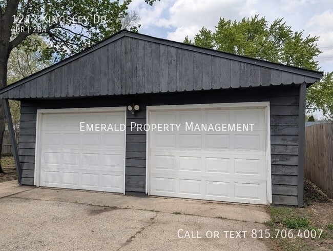 Building Photo - 1212 Kingsley Dr