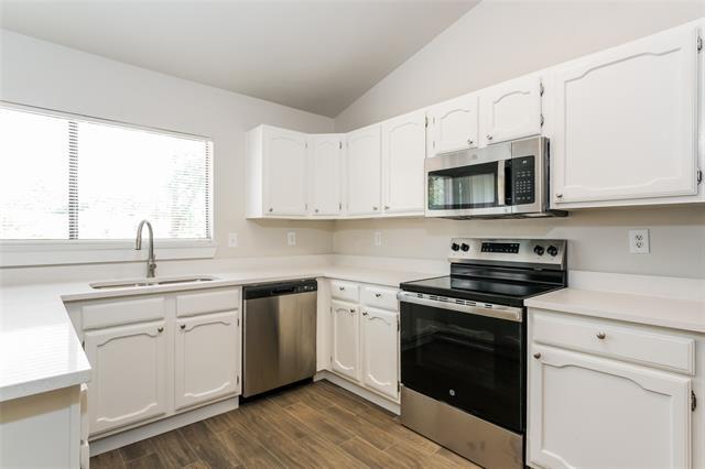 Building Photo - 502 Ponderosa Dr