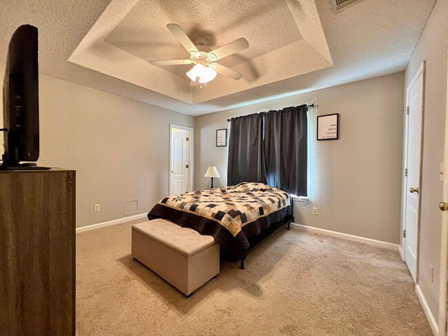 Building Photo - COMING MID-FEBRUARY 2026! (One Pet Maximum)