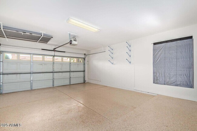 Building Photo - 5715 E Campo Bello Dr
