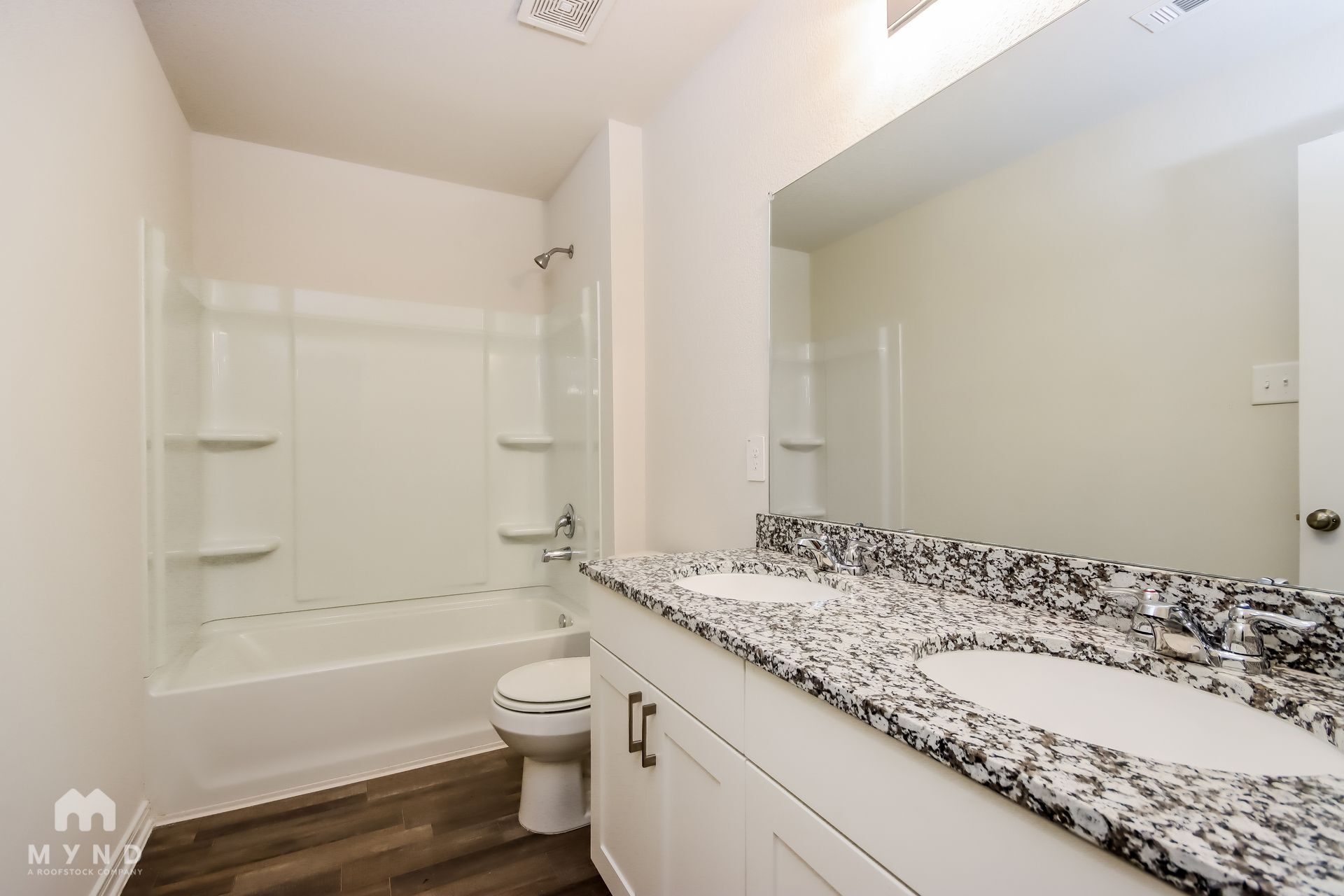 Building Photo - 15658 Briar Forest Dr