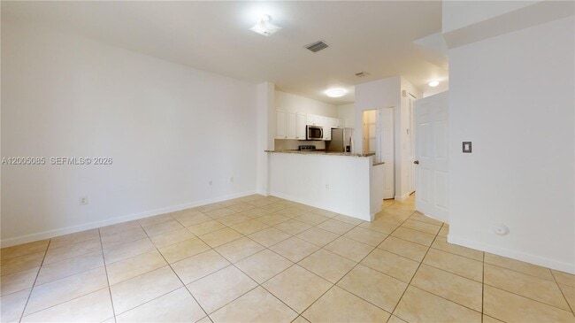 Building Photo - 2929 SE 2nd St