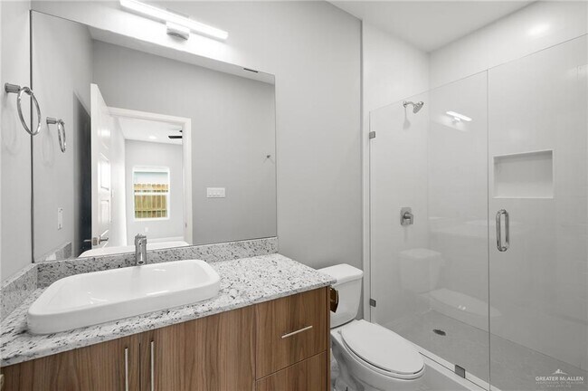 Building Photo - 29 Las Vistas Ln