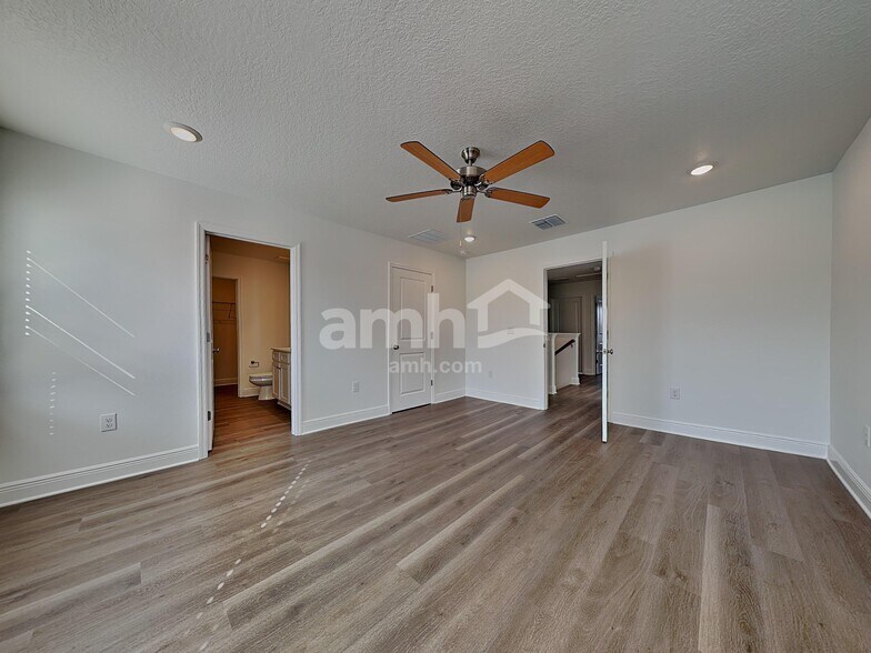 Building Photo - 6741 Atlantic Bch Ave