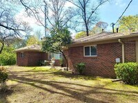 Building Photo - 2045 La Dawn Ln NW