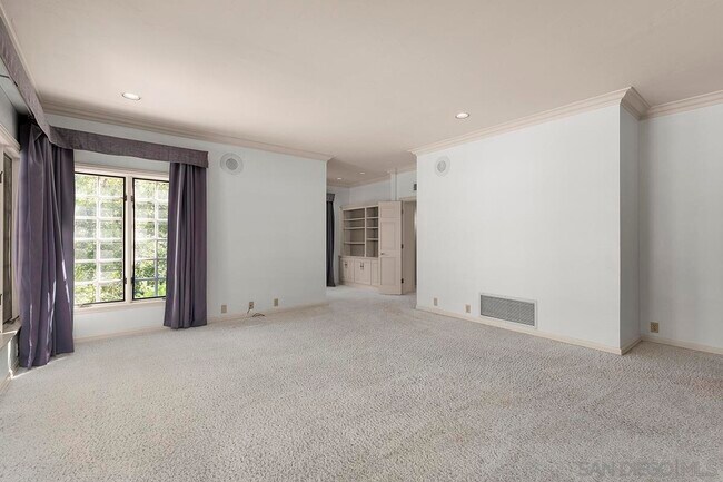 Building Photo - 6350 Calle Del Campanario