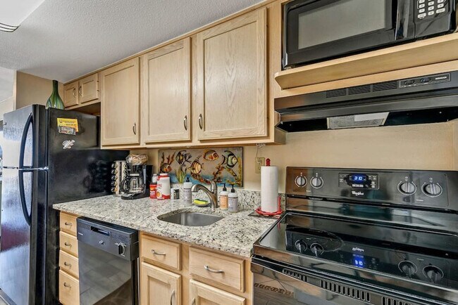 Building Photo - 769 Sundial Ct