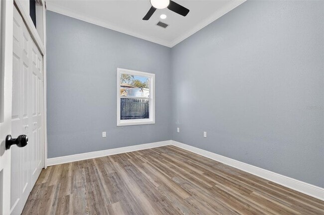 Building Photo - 2835 W Shelton Ave