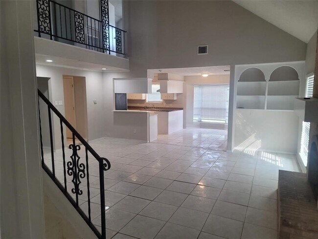 Building Photo - 10601 Sagewind Dr