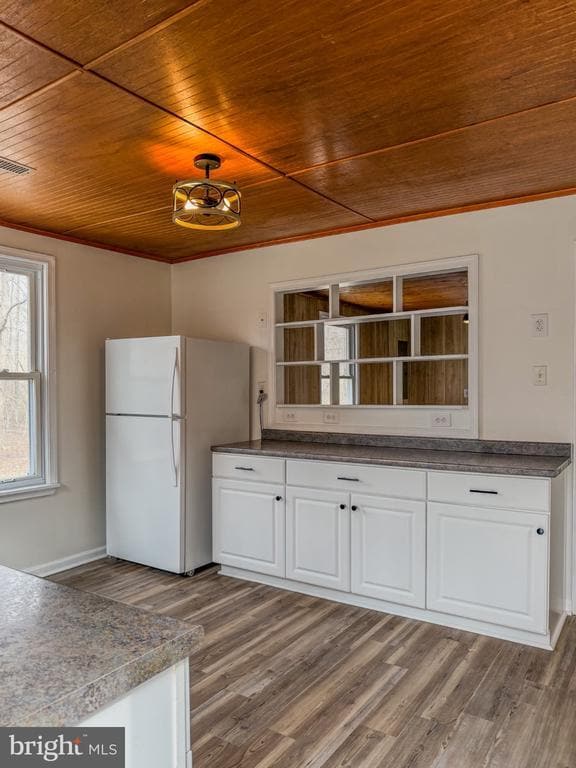 Building Photo - 22801 Booker Washington Ave