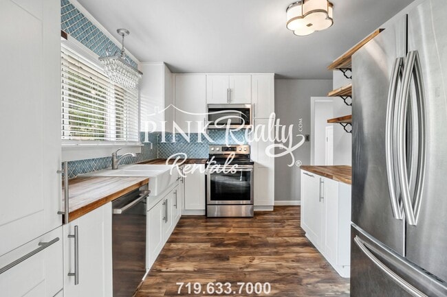 Building Photo - 2112 Templeton Gap Rd
