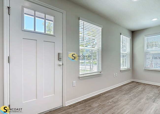 Building Photo - 3821 SW 43rd Ct