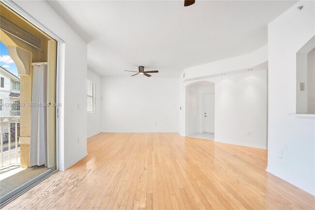 Building Photo - 8912 W Flagler St