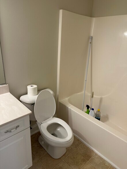 Bathroom - 6935 Old Valley School Rd