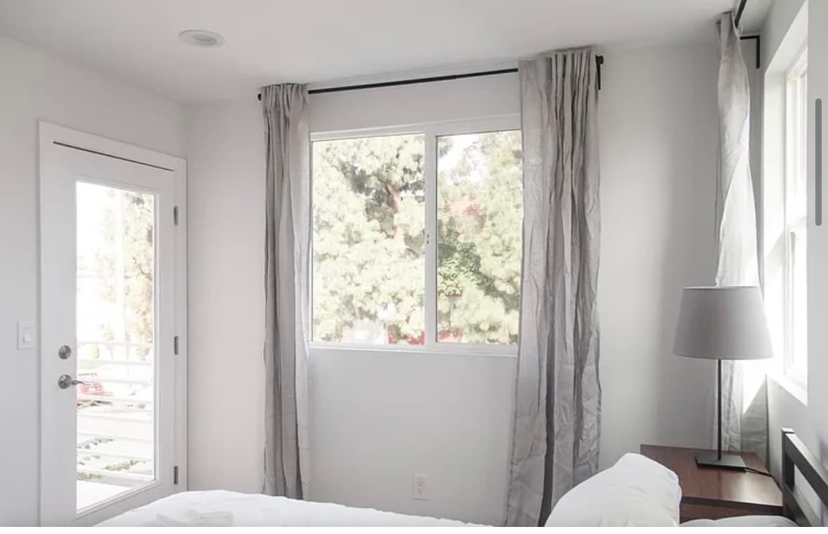 Building Photo - 10826 Morrison St