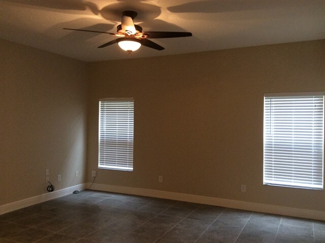 Building Photo - 10956 Willow Ridge Loop