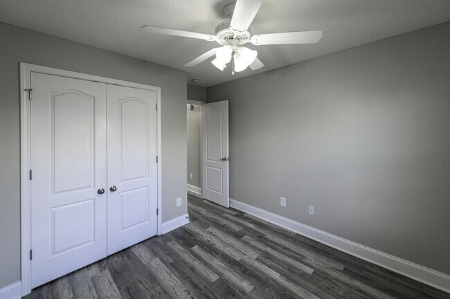 Building Photo - 307 Nile Ln