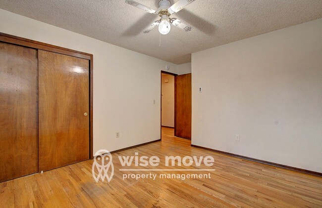 Building Photo - Mid-Mod on Missoula- Big Backyard!