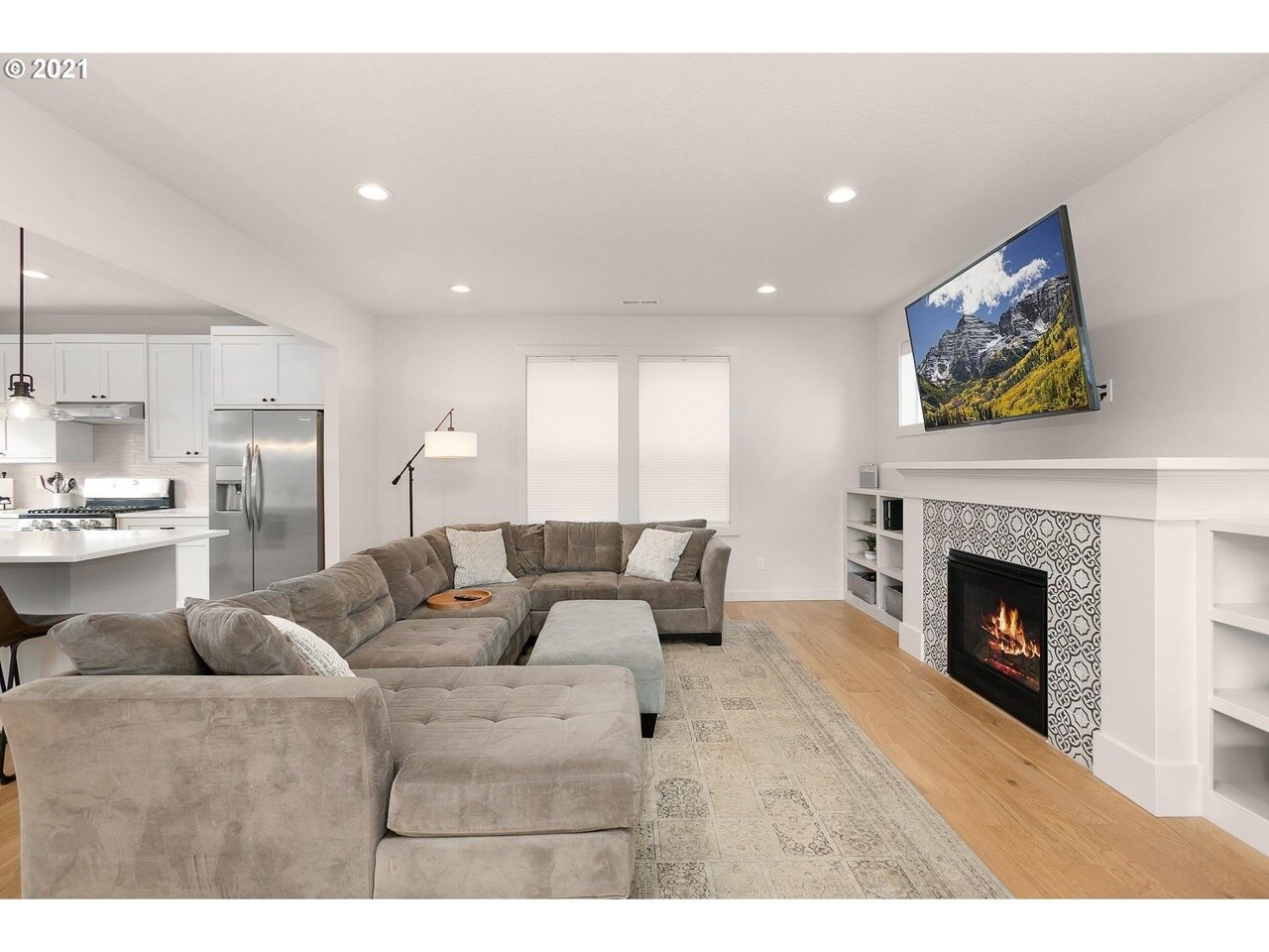 Building Photo - 8421 N Burrage Ave