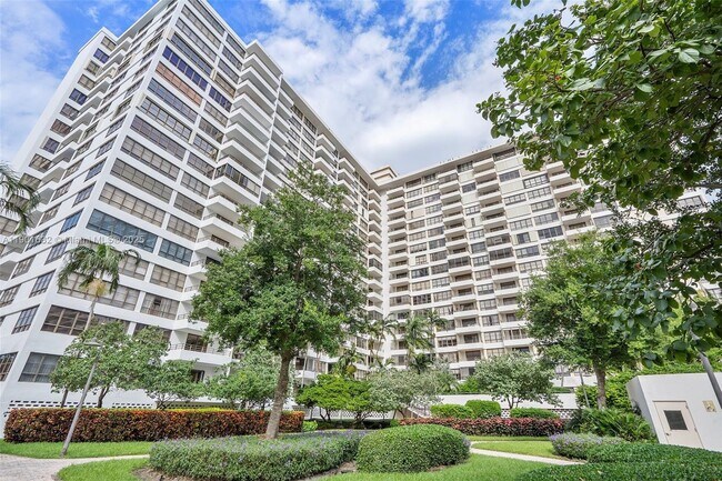 Building Photo - 600 Three Islands Boulevard