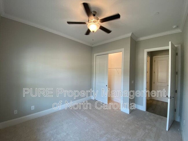 Building Photo - 9049 Treetop Wy NW