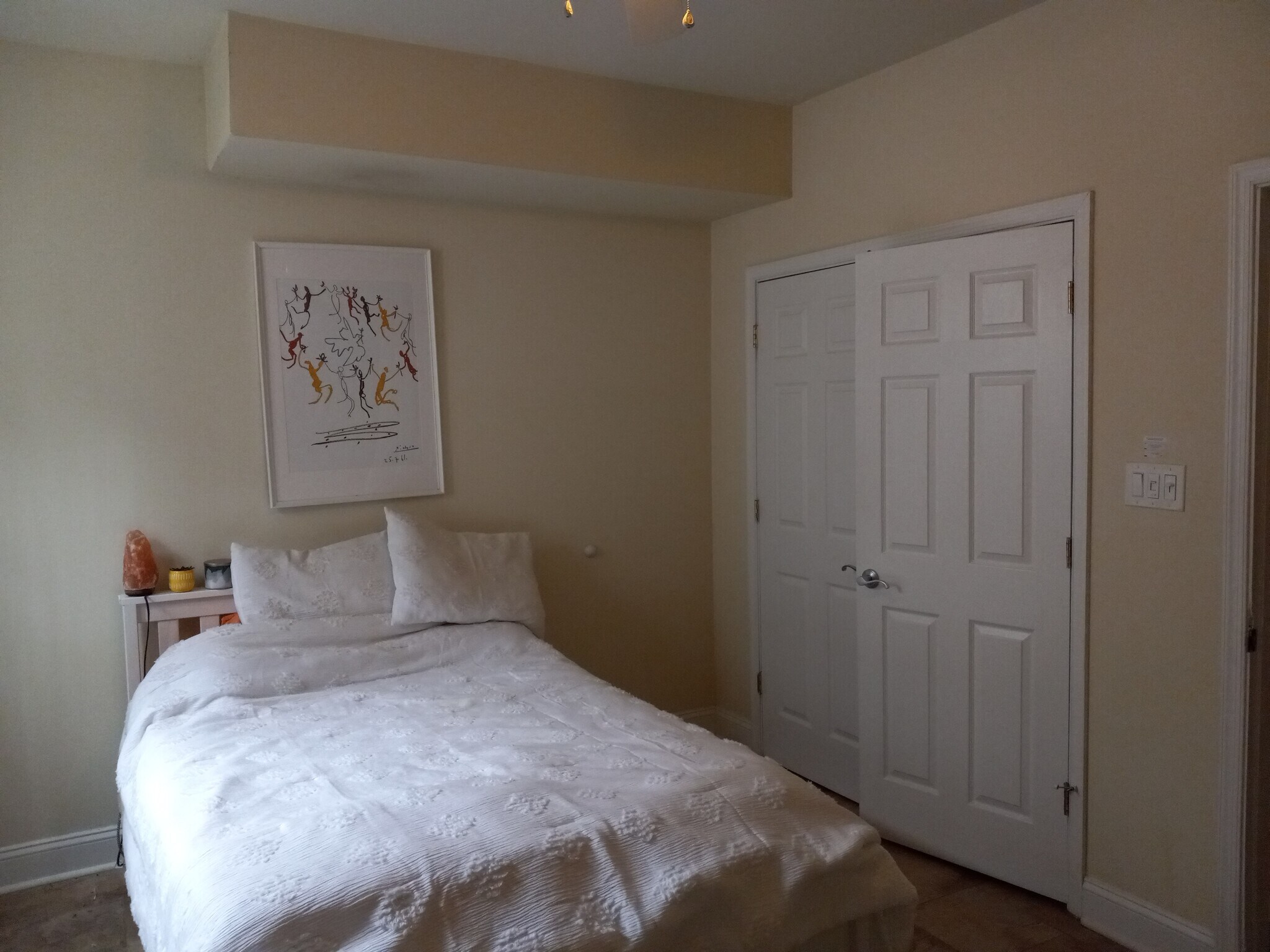 Building Photo - 1708 Fontain St