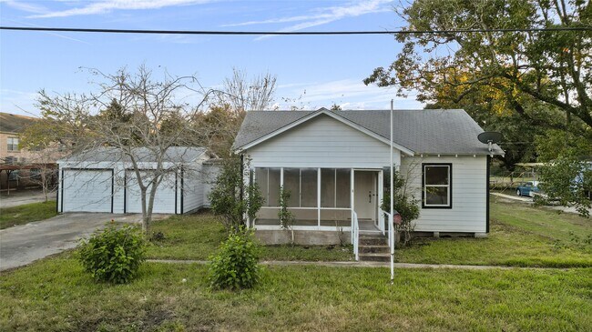Primary Photo - 2027 Scott St