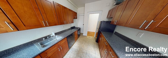 Building Photo - 1626 Commonwealth Ave