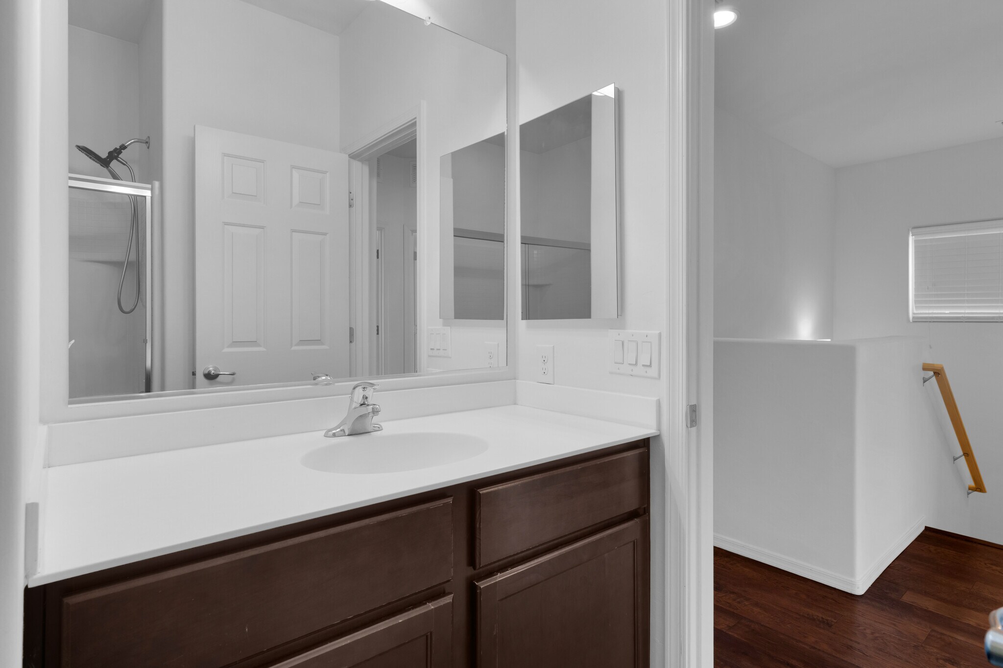 Building Photo - 4154 N Thurston Ln