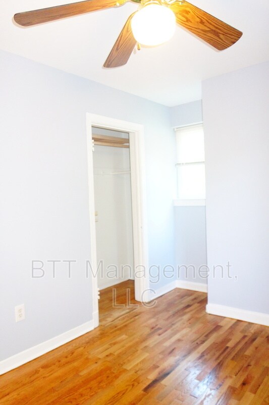 Building Photo - 8400 Greenwood Ave