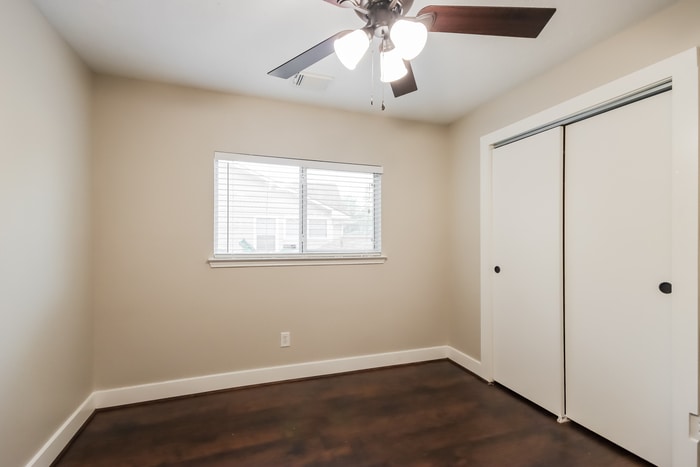 Building Photo - 21851 Pleasant Groves