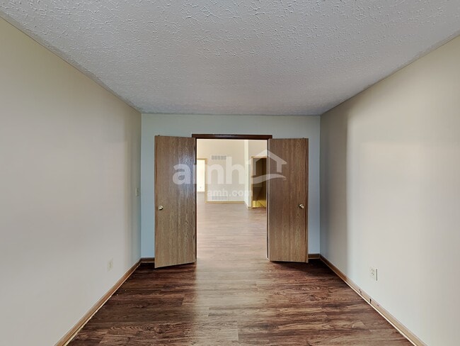 Building Photo - 7181 Candlestone Dr