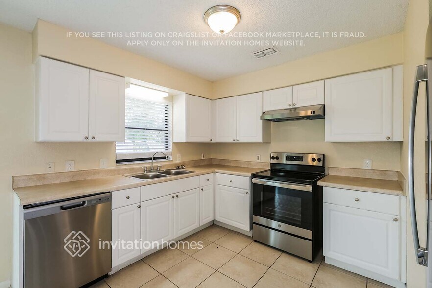 Building Photo - 11130 Stafford Ln