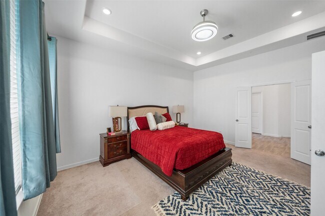 Building Photo - 11107 Willamer St