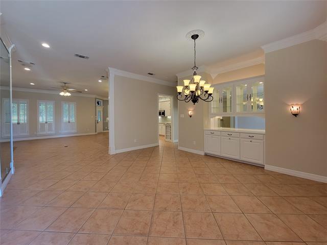 Building Photo - 9621 Monticello Dr