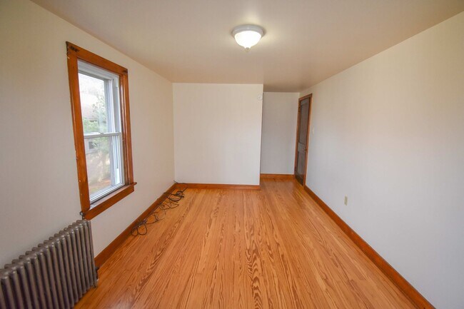 Building Photo - MT20