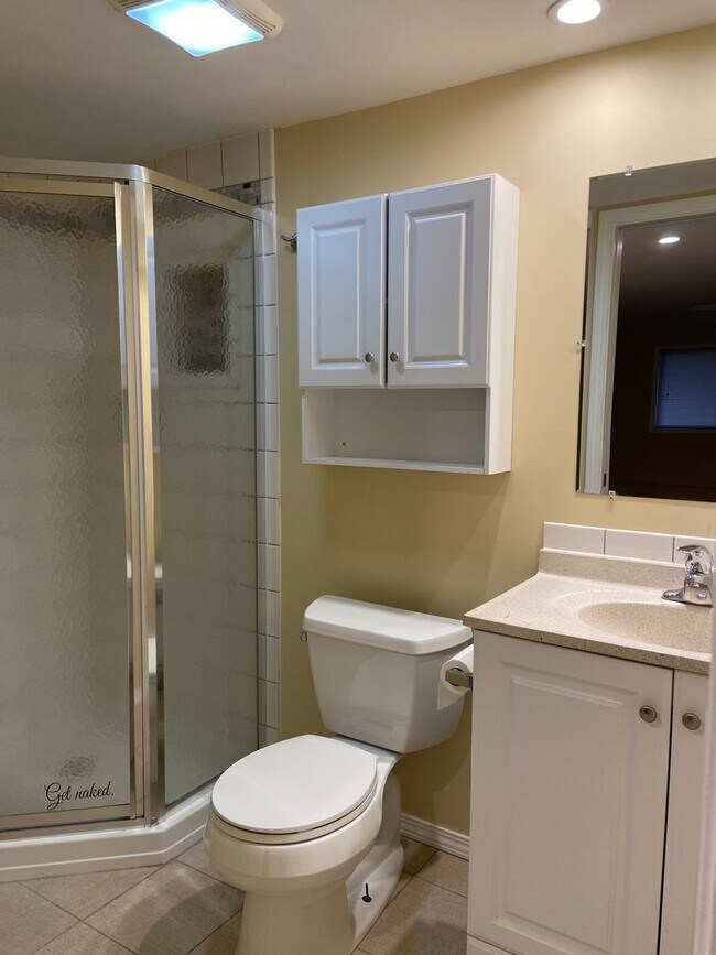 Building Photo - Giannakis Duplex