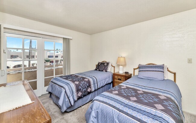 Building Photo - Rates Vary $2,495 - $4,995