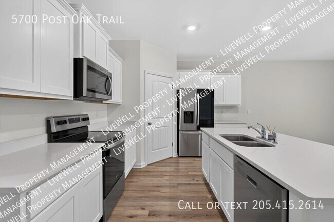 Building Photo - 5700 Post Oak Trl
